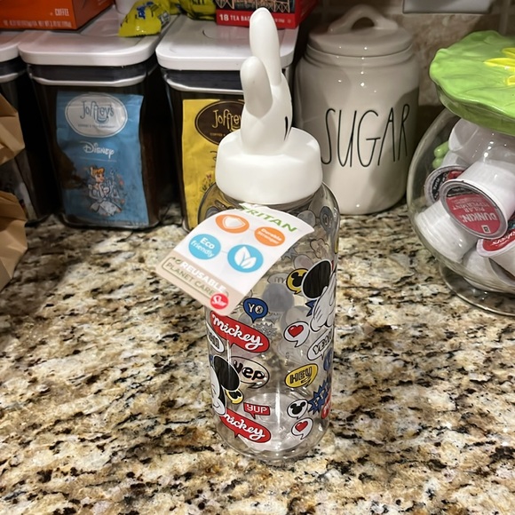 Disney Mickey Mouse Tritan Reusable Bottle 19.24 Oz New - Picture 4 of 10
